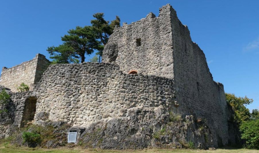Burgstall Ruine Lichteneck, Weilheim an der Teck, Germany, Germany